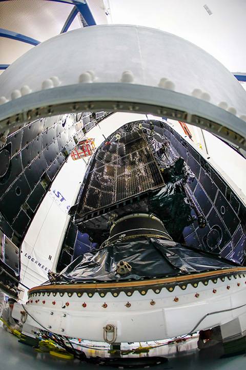 First GPS III satellite encapsulated for Dec. 18 SpaceX launch